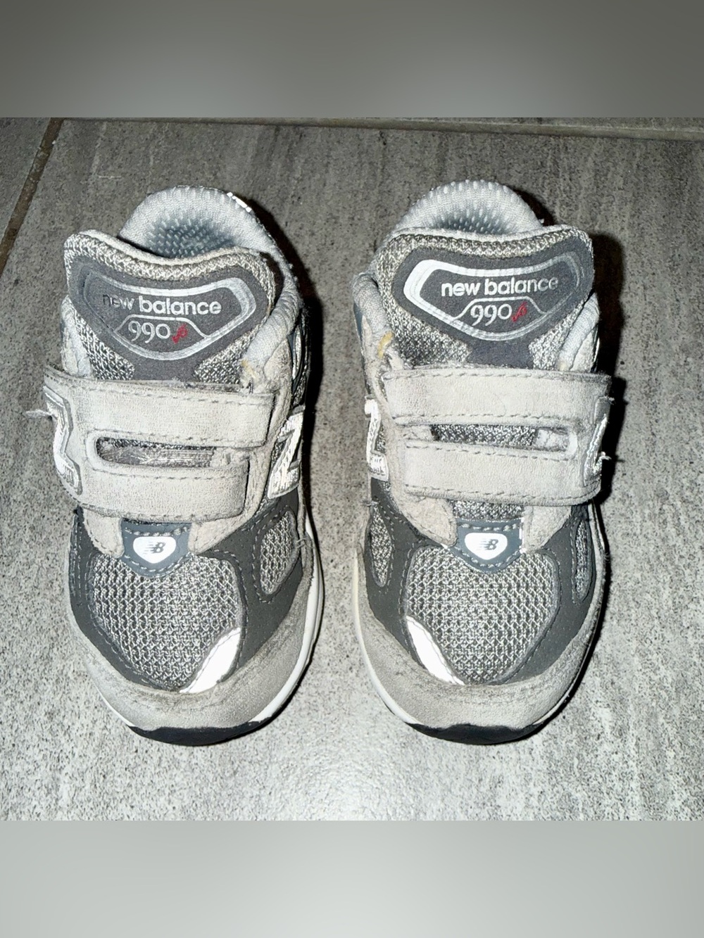 New Balance Baby Hook and Loop 990V6 grey suede sneakers
